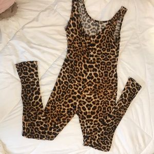 I’m selling a large bodysuit
